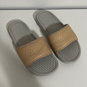 Nike tan slides